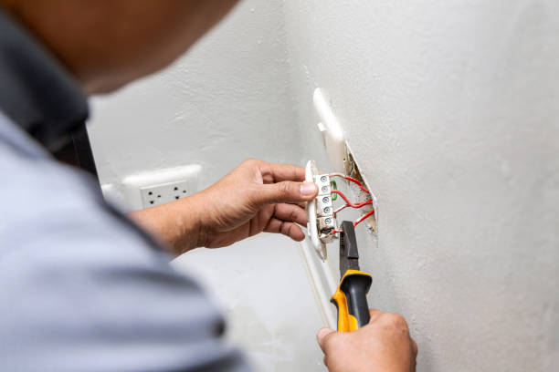 Best Commercial Electrician Services  in Washburn, IL